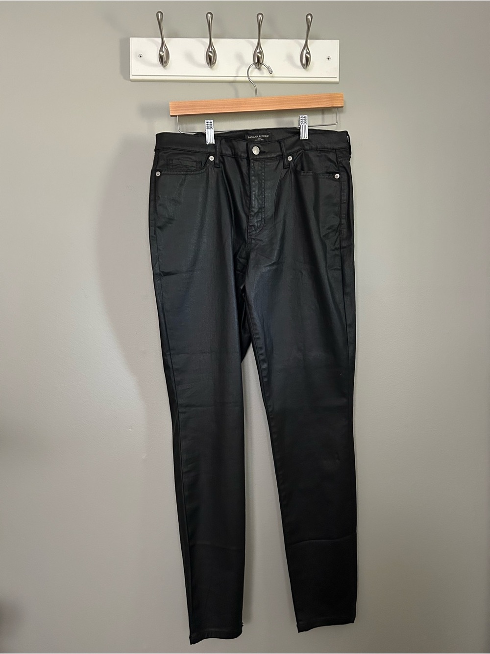 Black Banana Republic Women's Coated Skinny Jeans
